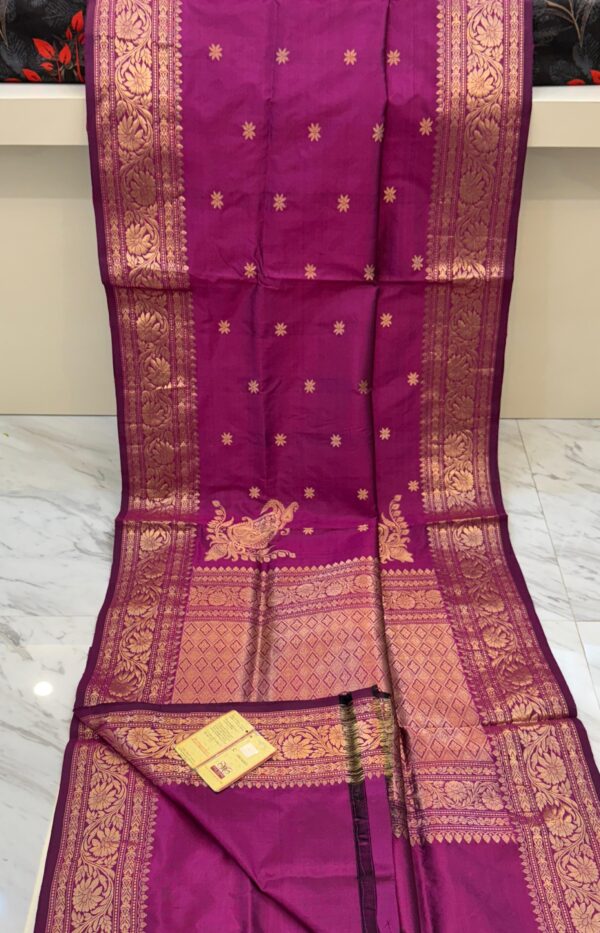 Exclusive Pure Handloom banarasi Katan Silk Sarees